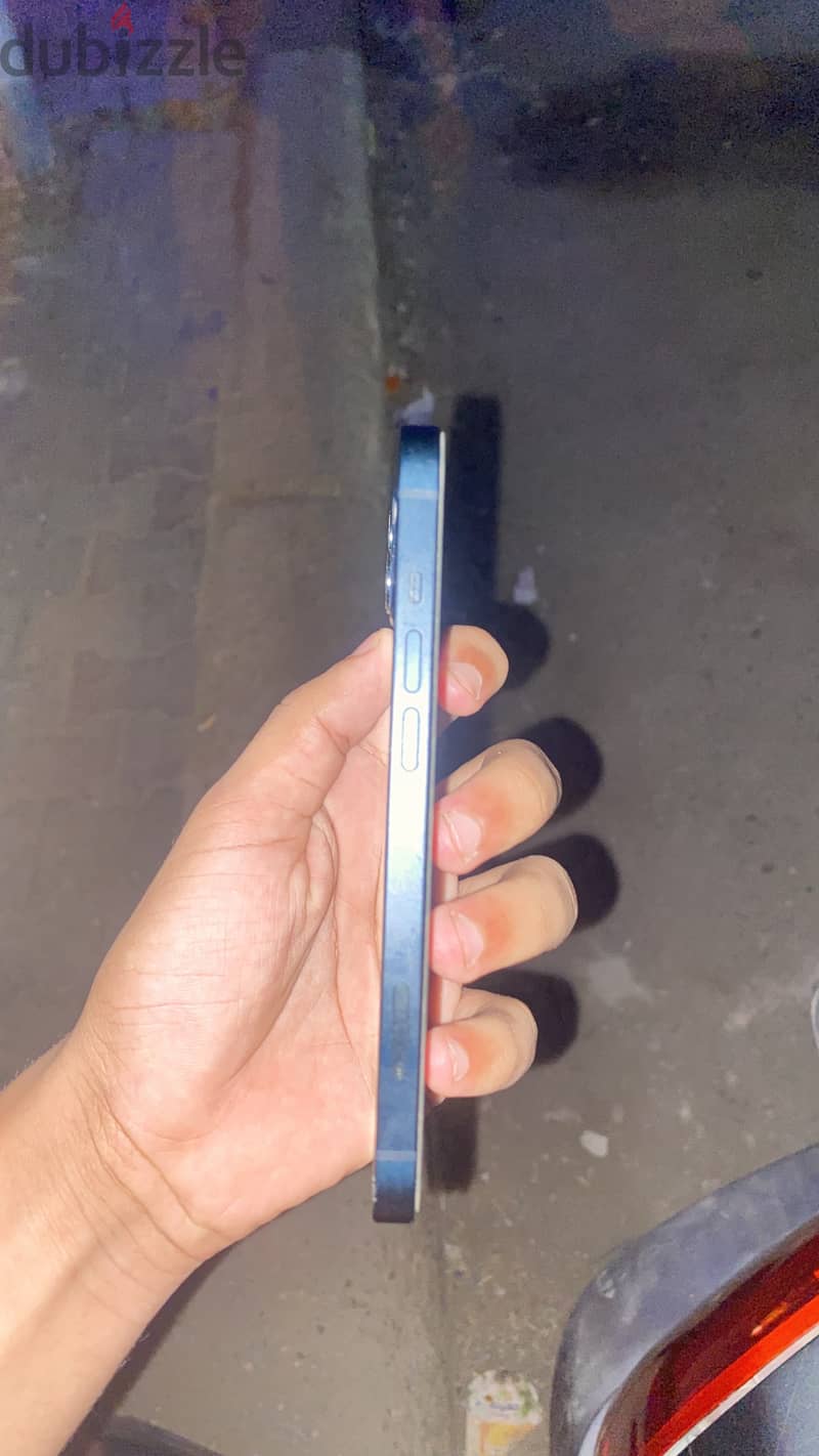 ايفون 13 4