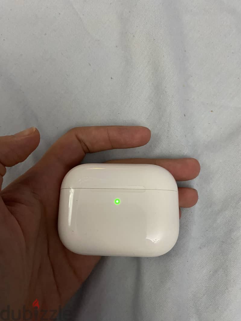 Apple AirPods pro 3 6