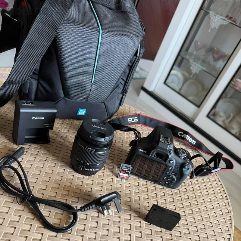 كاميرا كانون Eos 2000d للبيع 4