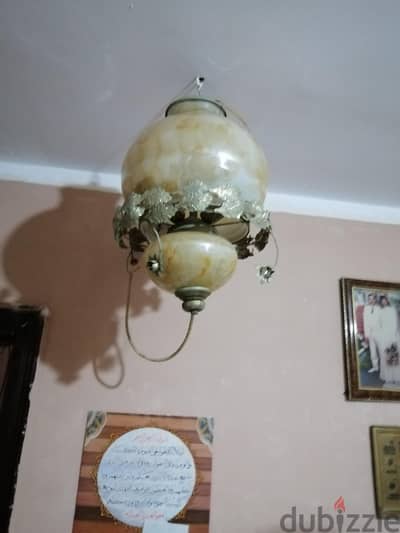 قنديل على شكل فانوس