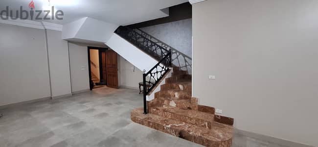 دوبلكس بالتجمع الأول بالتكيفات – Duplex 1st Settlement + ACs