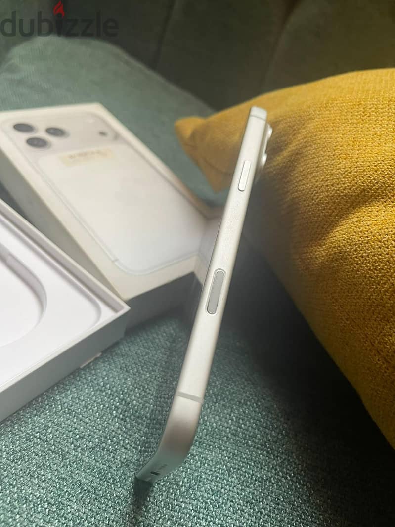 Apple - iPhone 17 Pro Max 2