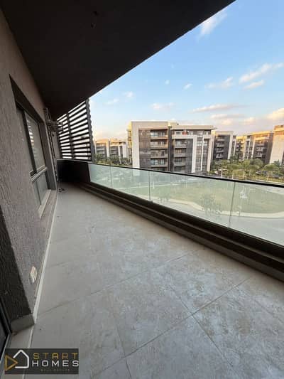 178-square-meter, 3-bedroom apartment for sale in Privado, Madinaty; very close to the mosque, featuring a distinctive view of the square and amenitie
