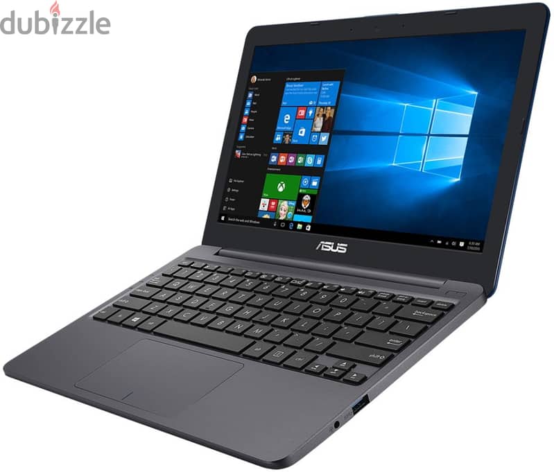 Asus vivobook E203Nah 1