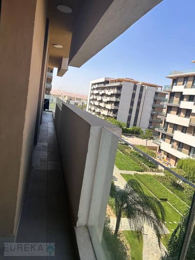 شقه 180m بالتكيفات والأجهزه للإيجار في البروچ