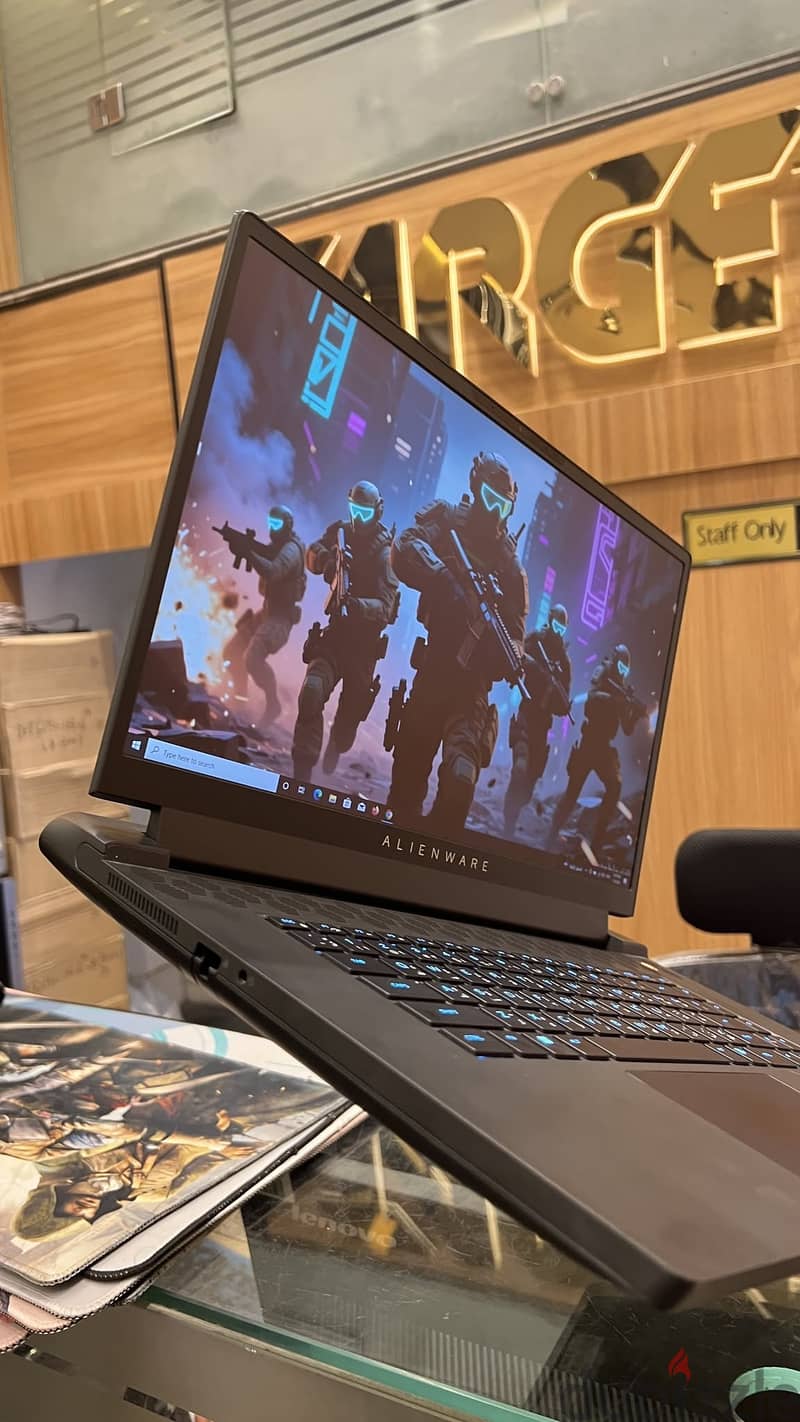 لابات Dell Alienware M17 R5 1