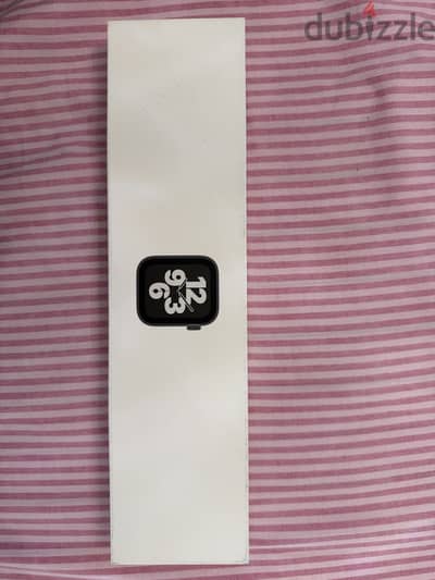 Apple Watch SE - Perfect Condition