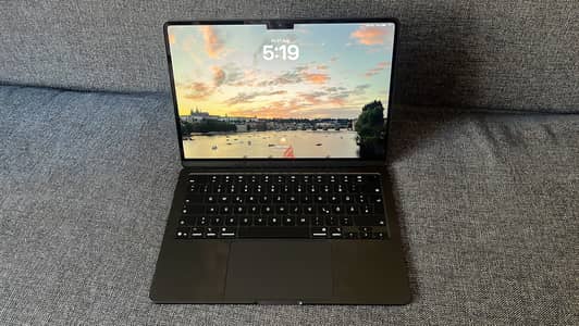 Midnight Blue Macbook Air M5(2026) As New