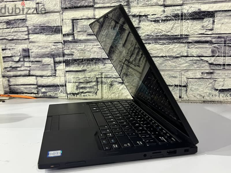 Dell Latitude 5289 2 in 1 3