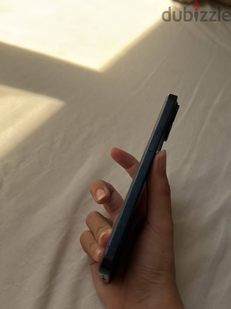 Apple - iPhone 15 Pro Max 3