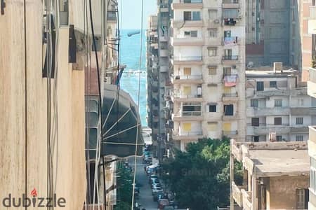 Apartment for sale, 140 sq m, Sidi Bishr Bahri (off El-Eisawy Street), steps from the sea. Apartment for sale, 140 sq m, Sidi Bishr Bahri (off El-Eisawy Street), steps from the sea.
