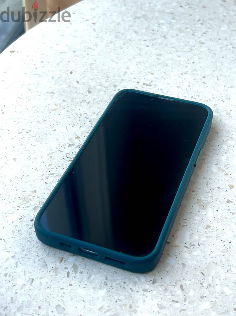 iPhone 14 - 128GB 4