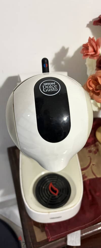Nescafé Dolce Gusto Infinissima Touch Coffee Machine – White