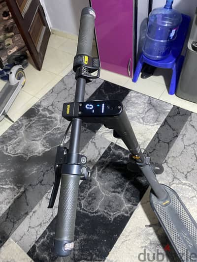سكوتر ninebot g2 max بحاله الزيرو