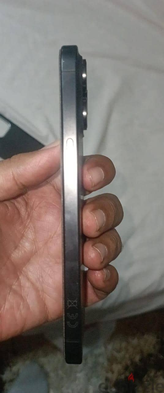Apple - iPhone 15 Pro Max 4