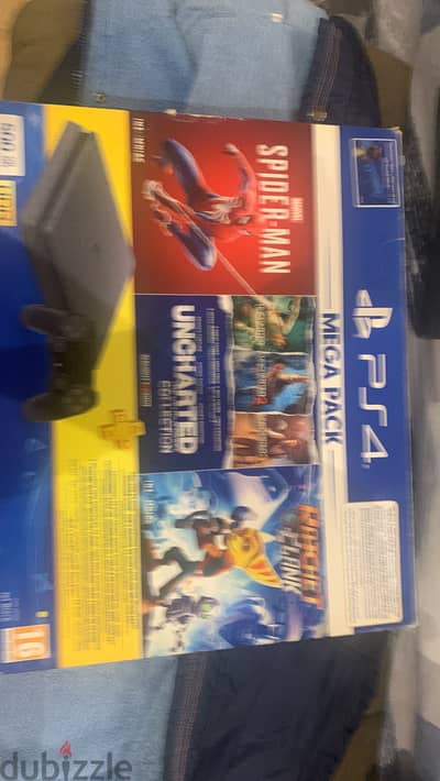 PlayStation 4 slim حاله جيده