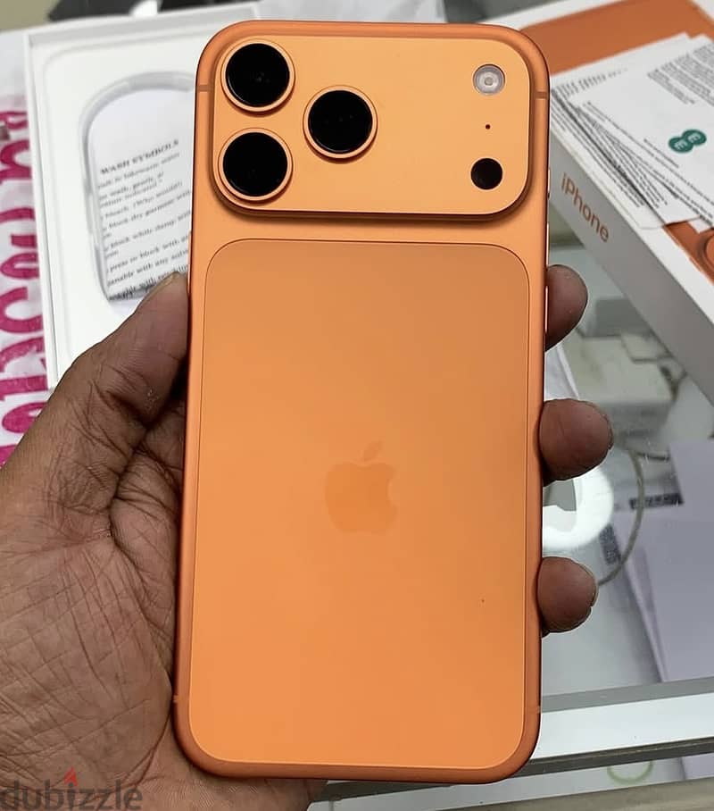 Apple iPhone 17Pro Max 1
