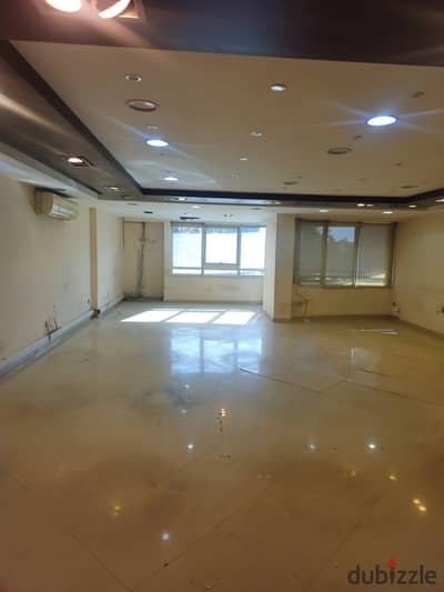 Office for rent licensed administrative in City Light 350m first floor Makram Abid Main