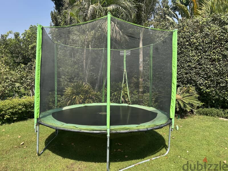 Trampoline in perfect condition 1