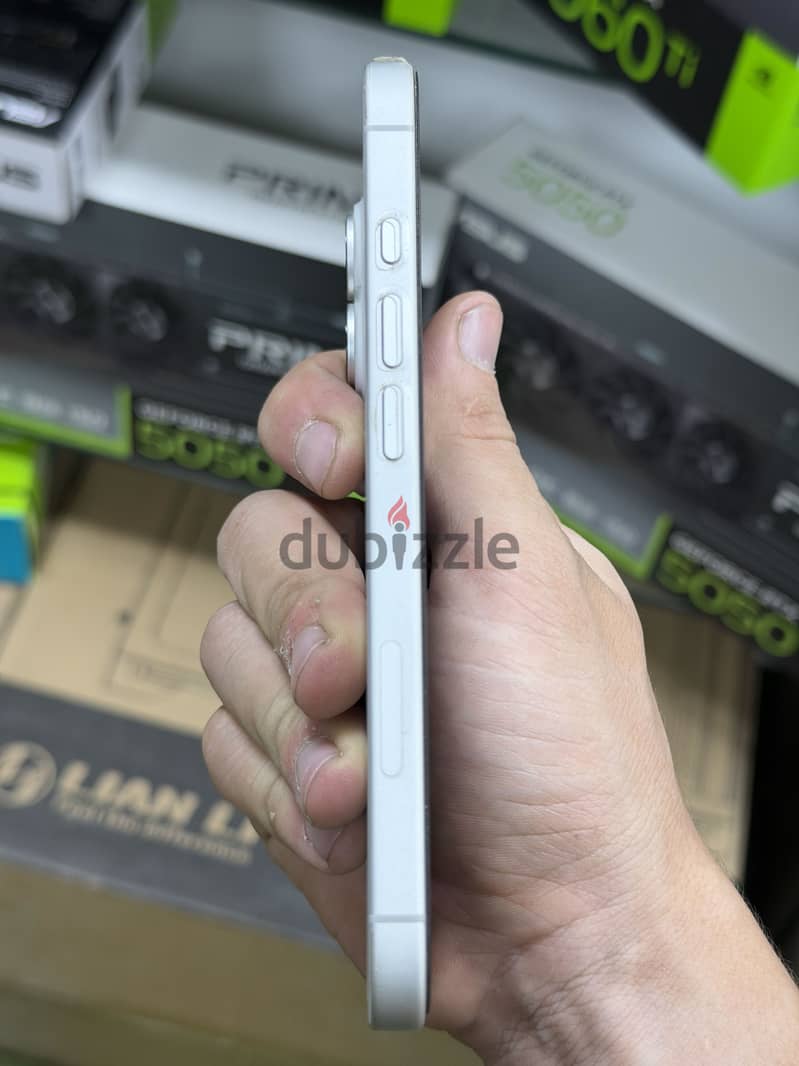 آبل - آيفون 17 3