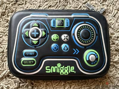 شنطة Smiggle مقاس ١٧