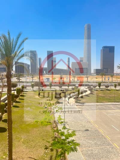 For sale, an apartment of 122m with a view of the towers, finishing by the company, immediate receipt, a down payment of 1,500,000 and the remaining in installments for up to 7 years, immediate transfer.