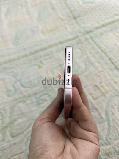 iPhone 15. Pink