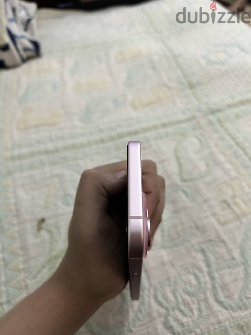 iPhone 15. Pink 1