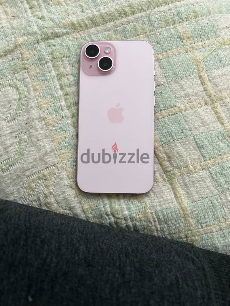 iPhone 15. Pink 4
