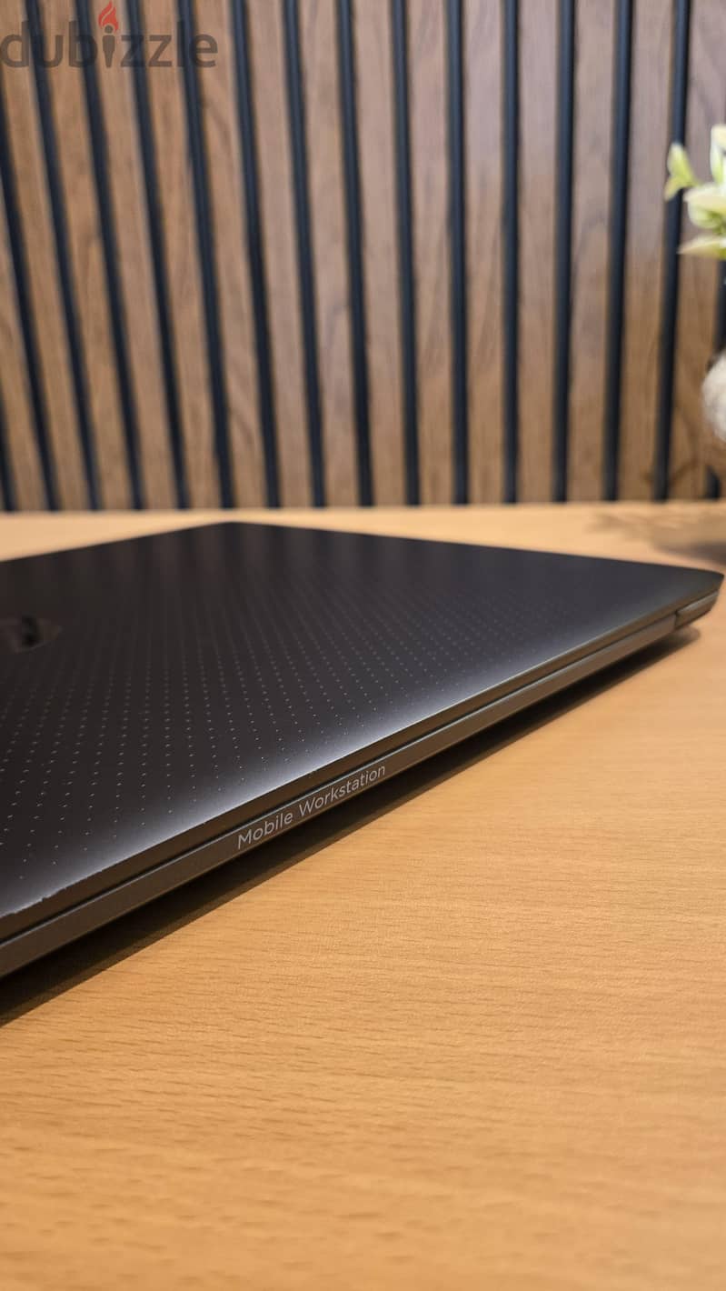 Hp ZBook studio G3 10