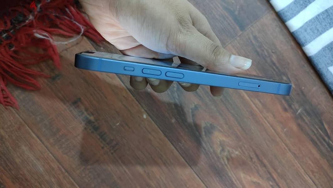 Apple - iPhone 14 3