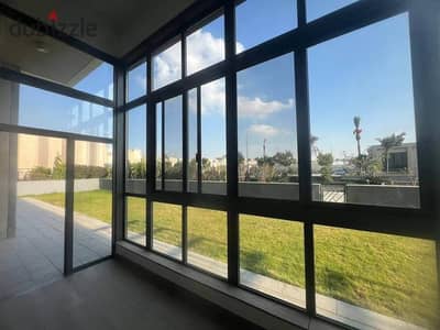 Luxury apartment ready to move in Aeon Towers minutes from Beverly Hills and Arkan Plaza Sheikh Zayed