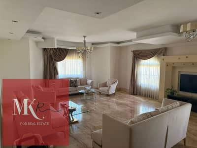 Apartment for sale ready to move 300 m ultra-super-lux finishing in El Shouyfat near One Ninety Mall and 5A New Cairo.