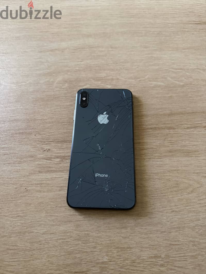 Apple - iPhone XS Max 1