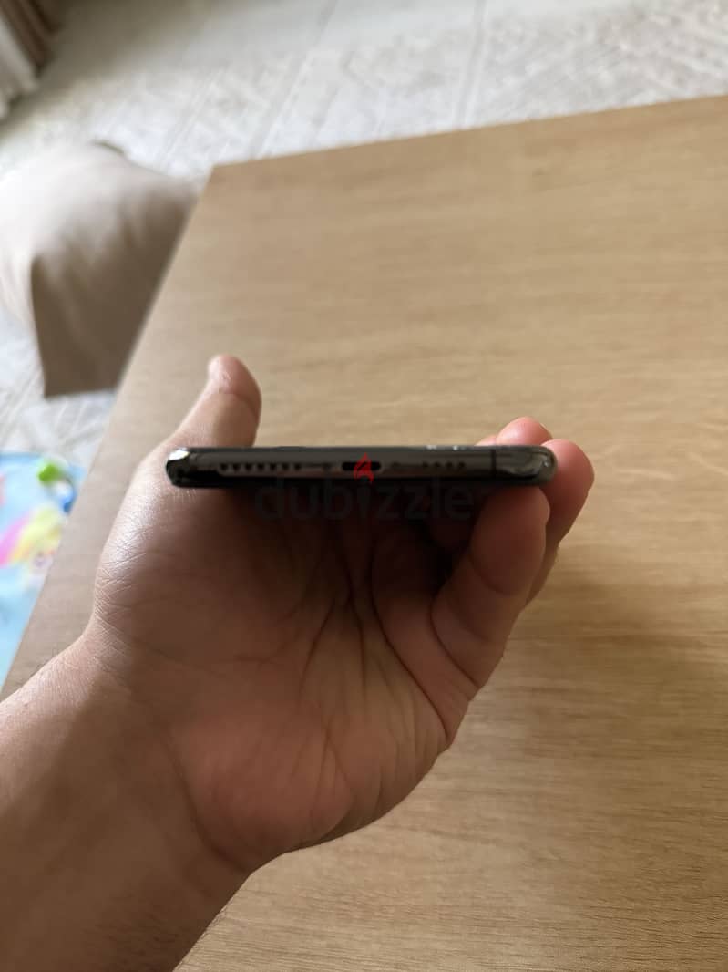 Apple - iPhone XS Max 3