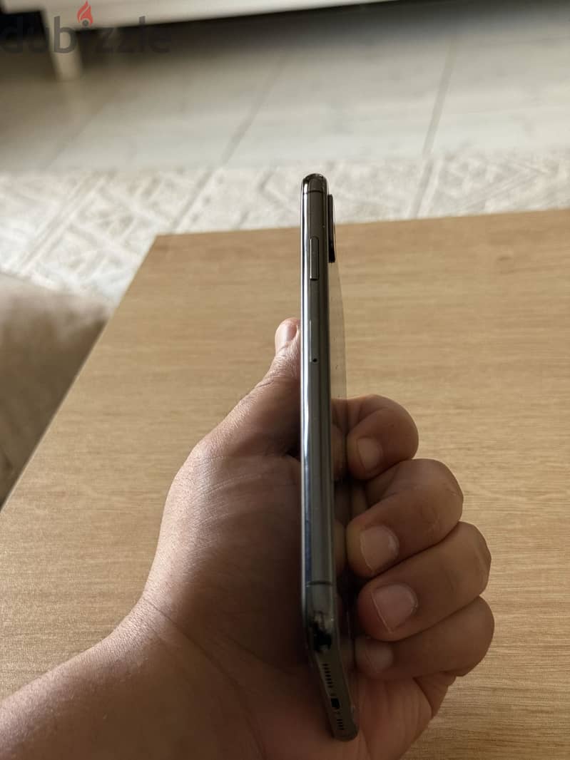 Apple - iPhone XS Max 5