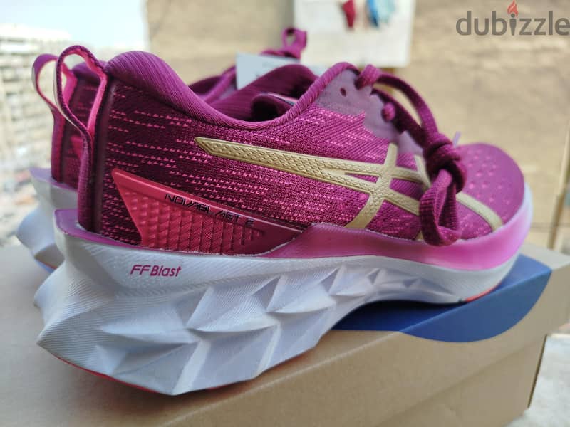 asics novablast 2 1