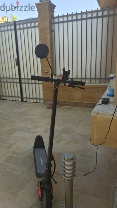 Electric Scooter CRONY – Excellent Condition