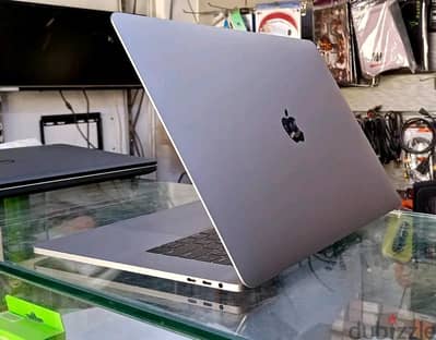 MacBook Pro 2017 بكرت شاشه 4 جيجا
