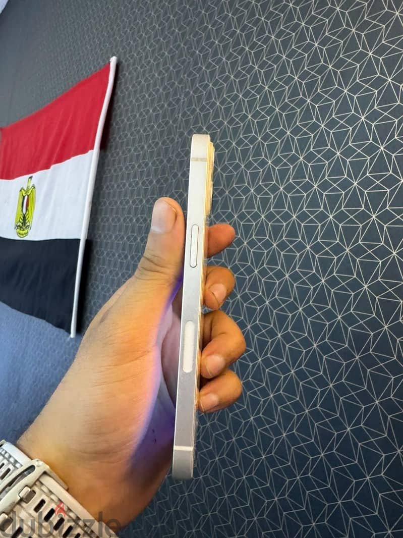 آبل - آيفون 13 4