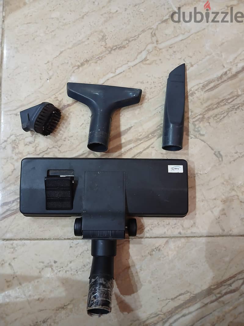 مكنسة panasonic 5