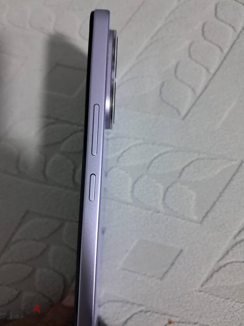 فيفو V60 1