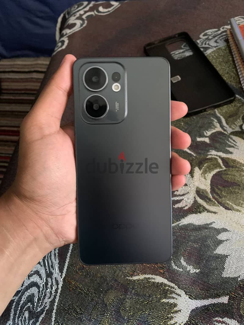 OPPO Reno13 F 3