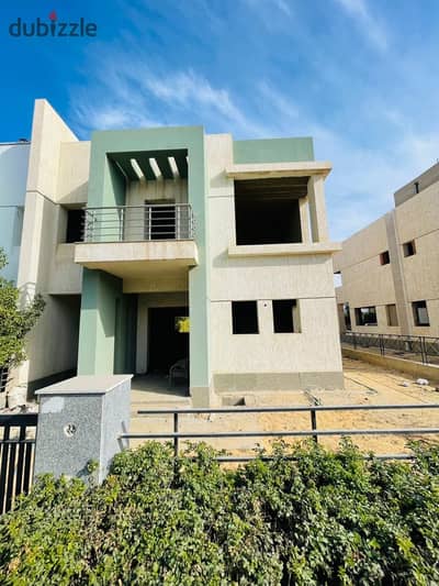 فيلا ثنائية فاخرة للبيع كاش في مدينتي VG5 بإطلالة مميزة وخالصة الثمن بالوديعة
