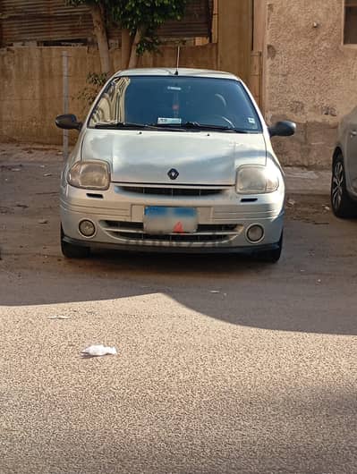 رينو كليو 2001