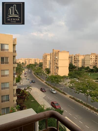 شقه للبيع بمدينتى(B6) مساحه 175م 3غرف 3حمام  الدور التالت  تشطيب شركه  الفيو مفتوح جاردن وشارع قريبه جدا من الثاوث بارك