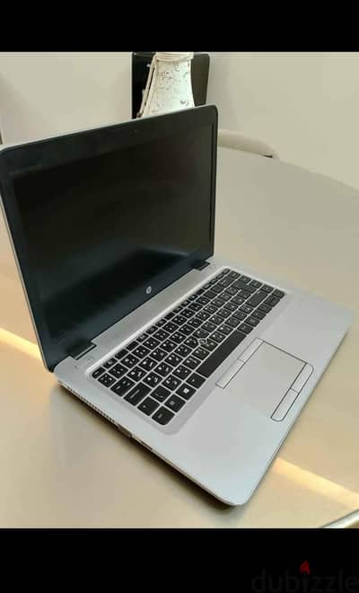 HP 745 G4