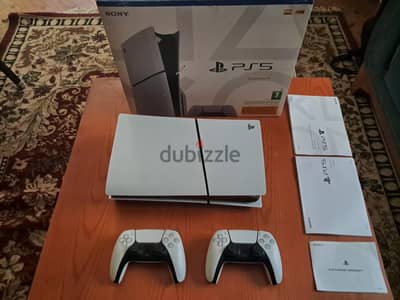 PS5 Slim CD with 2 Controllers and 10 Games