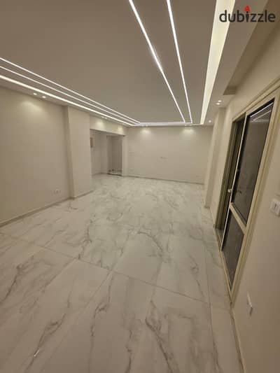Apartment 170 meters ultra super lux for sale in Al Khamael Compound in Sheikh Zayed