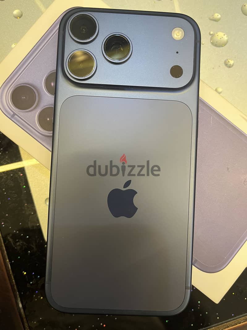 Apple - iPhone 17 Pro Max 2